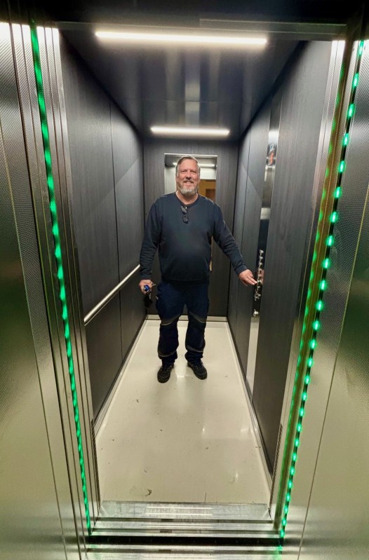 250423 PM Neuer aufzug frankfurter strasse 82 foto hwb